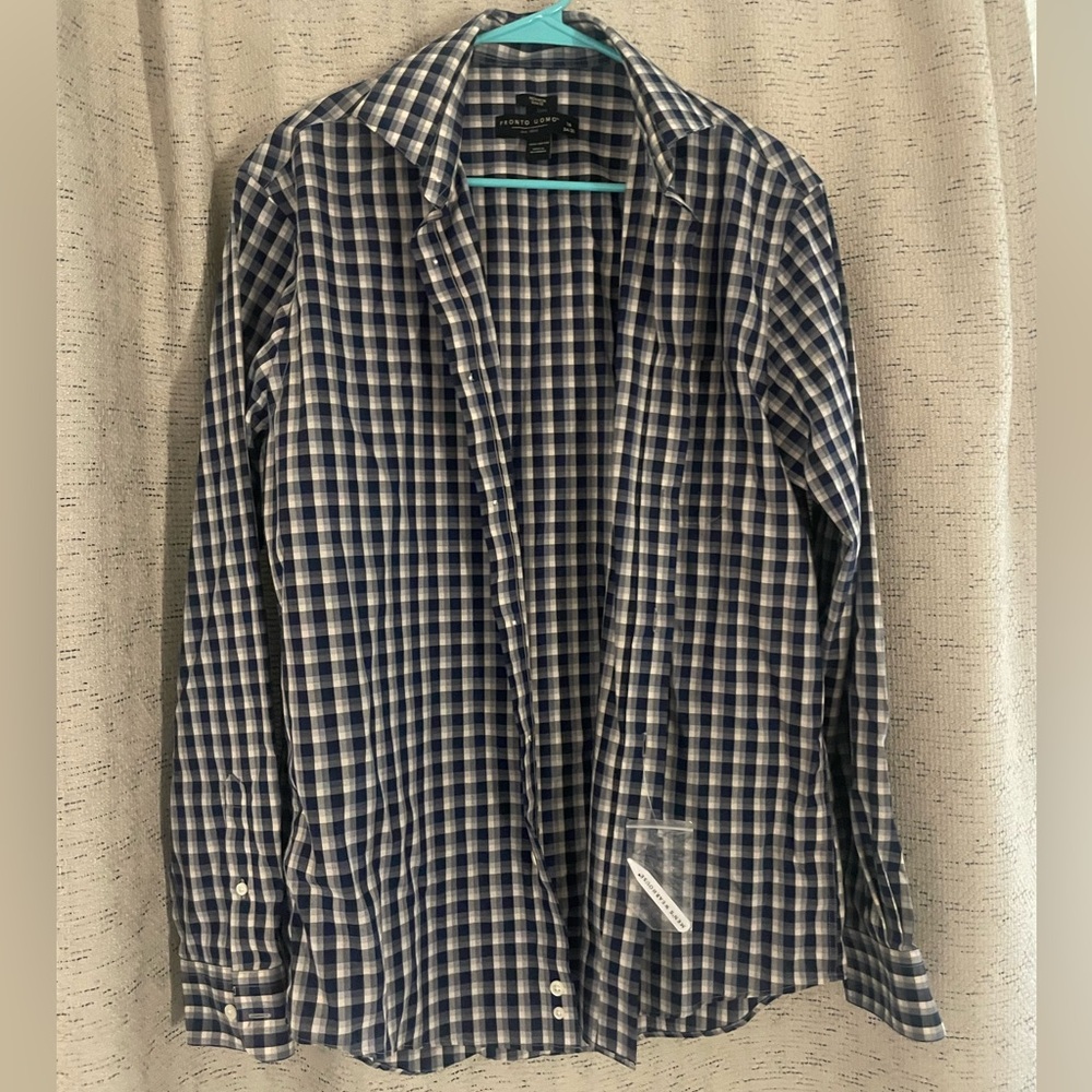 NWOT Men’s Navy Blue and Black Button Button Down Slim Fit Shirt